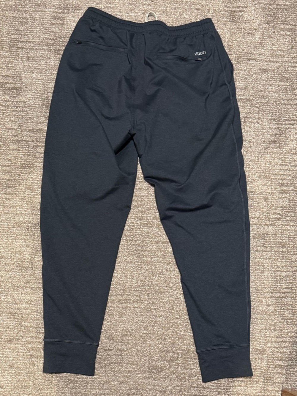 Vuori Men’s Sunday Performance Jogger - Picture 4 of 6